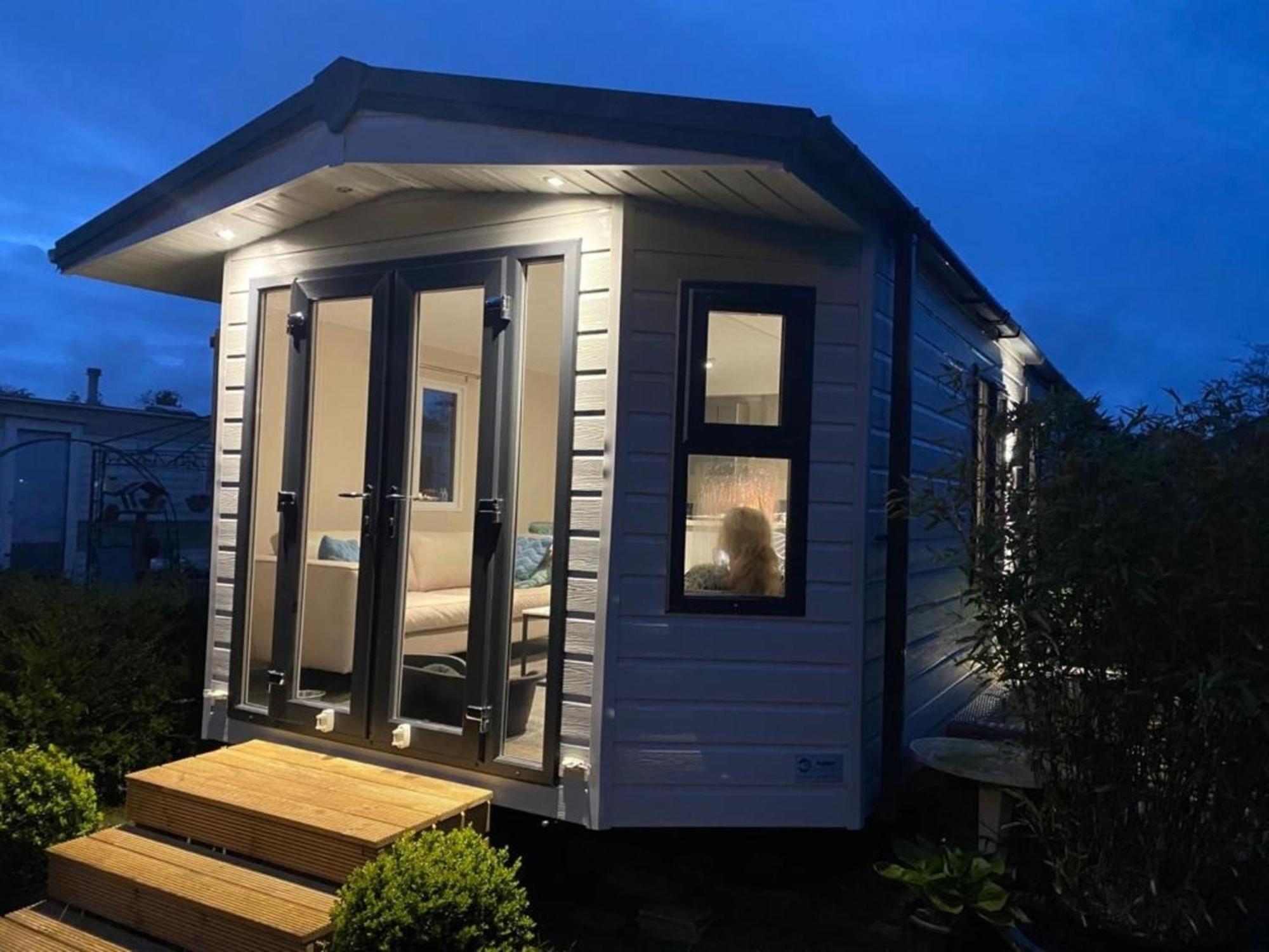 Natur Pur, O4 Neues Ferienhaus Natureingebunden, Familien- Und Hundefreundlich Eingezaeunt Callantsoog Luaran gambar